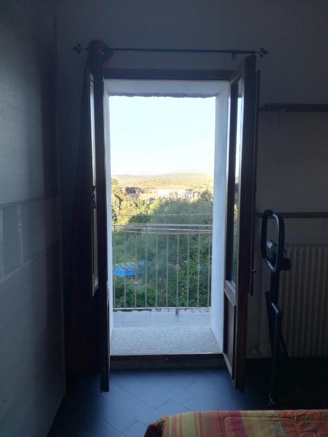 Monti Di Bo Apartment Aggius Екстериор снимка