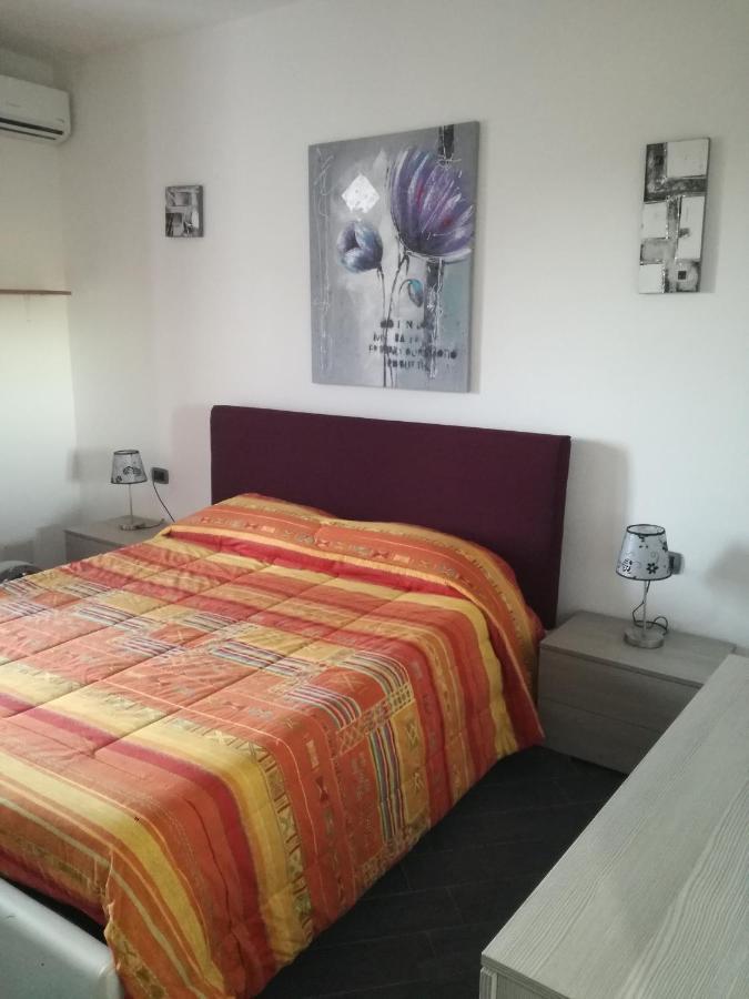 Monti Di Bo Apartment Aggius Екстериор снимка