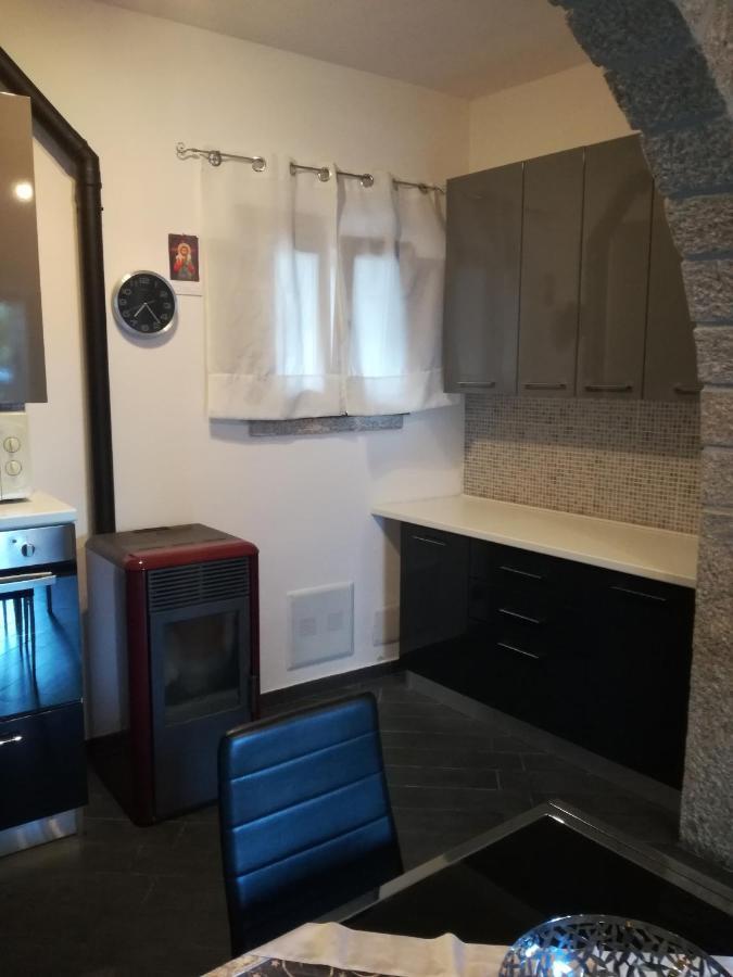 Monti Di Bo Apartment Aggius Екстериор снимка